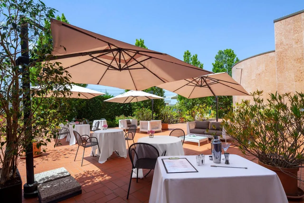 Crowne Plaza Venice East By Ihg Quarto dʼAltino Hotel